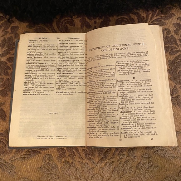 Nelson’s “Highroads” English Dictionary - Pronouncing and Etymological - Picture 4 of 7